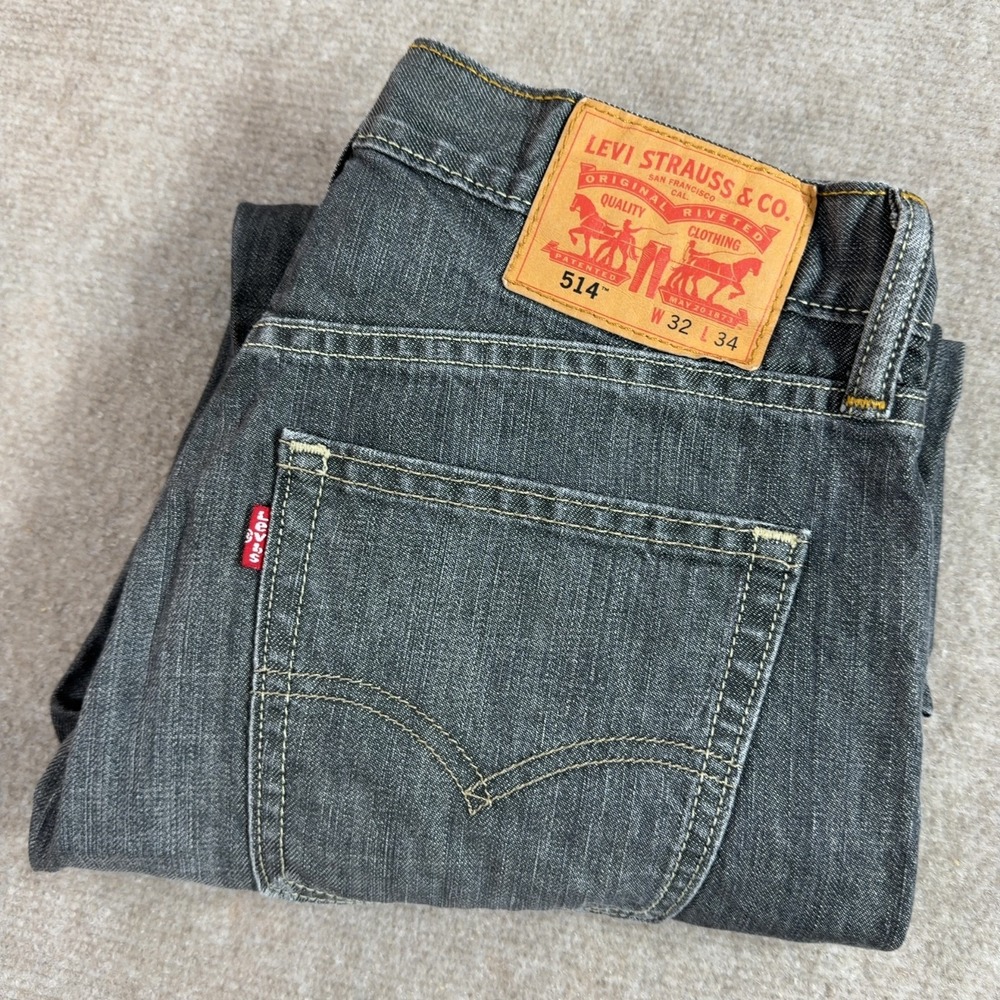 Vintage Levis 514 Jeans Mens 32x34 Blue Slim Straight Fit Medium Wash Denim Y2K